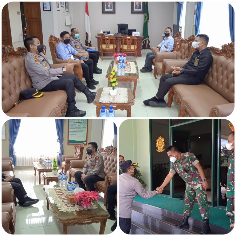 inCollage_20220215_215920641