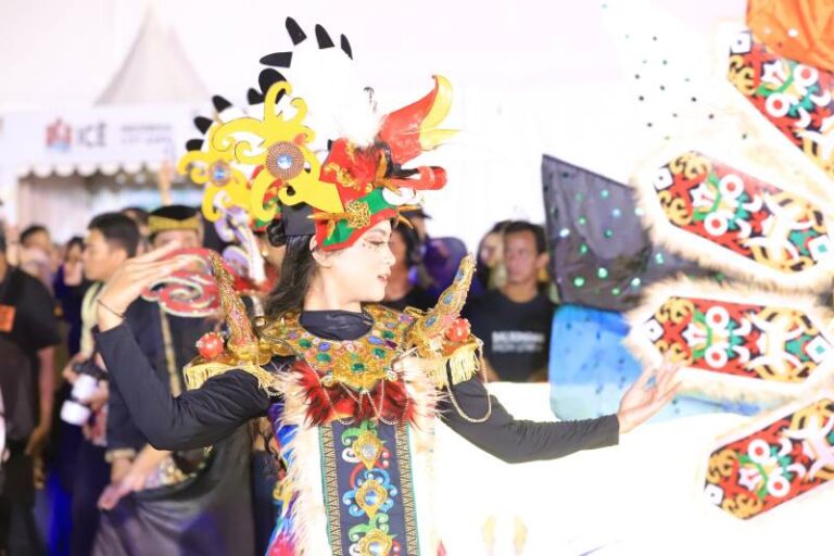 120445-ea571676ce9b75b0730a5d56350ae93e-120445