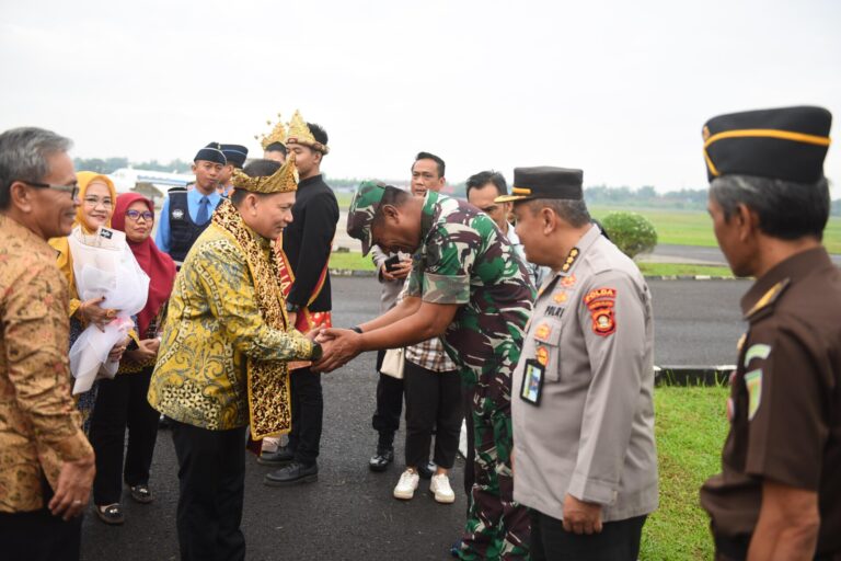 3FgIATSS2u7YNLqTah7TvUJ6fKMyTrNg6c2XlOXl