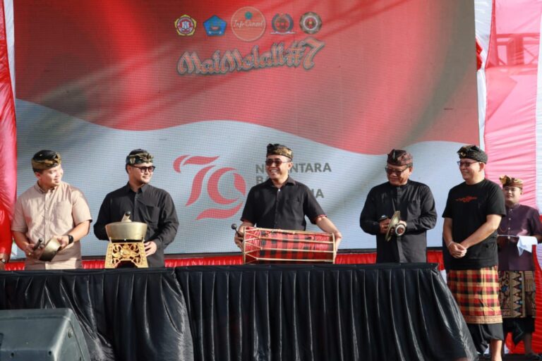 Berita_242608090812_walikota-jaya-negara-buka-gelaran-mai-melali-festival-ke-7