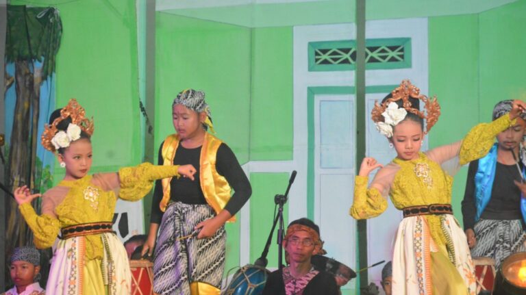 WhatsApp-Image-2024-09-11-at-11.40.43-1536x862