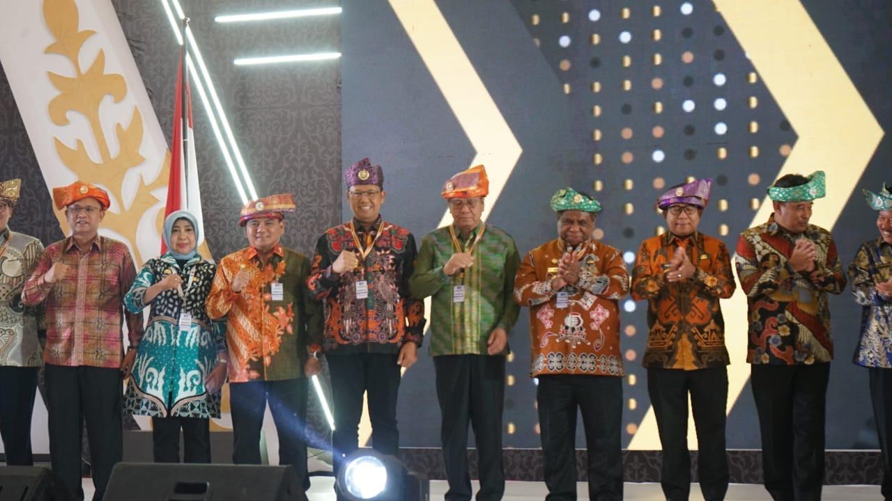 879274ab-f4de-460e-887e-920ce8a3441c