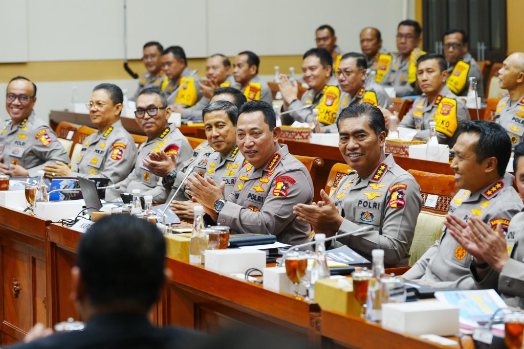 KAPOLRI-DI-DPR-5-1-1024x683