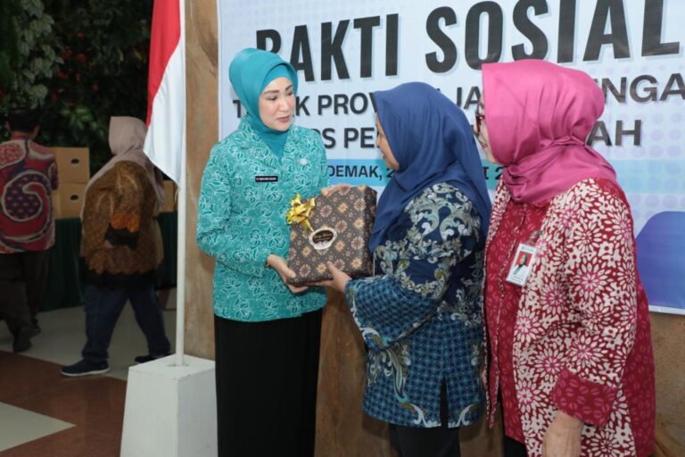 Baksos-PKK-RS-Pelita2-1024x683