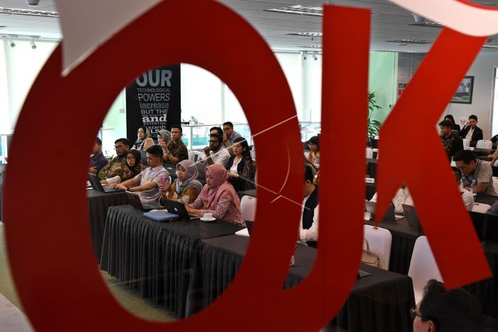 sosialisasi-layanan-ojk-untuk-fintech-q04yq5-prv512