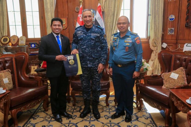 6b40e8be1b7181db2b76a75442aac147