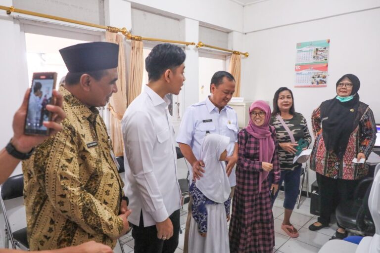 Tinjau-Cek-Kesehatan-Gratis2-1024x683