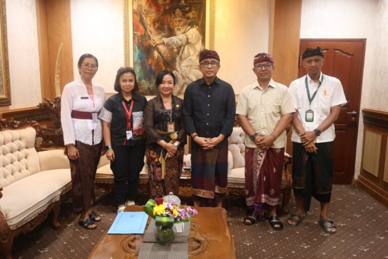 Berita_251503110334_wali-kota-jaya-negara-dukung-peringatan-may-day-tahun-2025-di-kota-denpasar