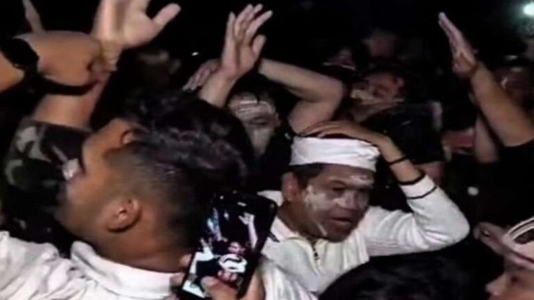 68b1e482d9aff-gubernur-jawa-barat-dedi-mulyadi-dilempari-demonstran_1265_711